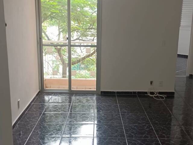 Venda em Vila Constança - São Paulo